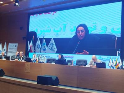 حضور رئیس پژوهشکده اکولوژی خلیج فارس و دریای عمان در پنل تخصصی کنفرانس ملی نمک‌زدایی و تولید آب‌شیرین