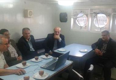 دکتر زند از کشتی تحقیقاتی گیلان بازدید کرد. 