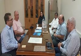 نشست مدیر مرکز تکثیر شرکت میگو کشت در خصوص تولید غذای زنده میکروجلبک