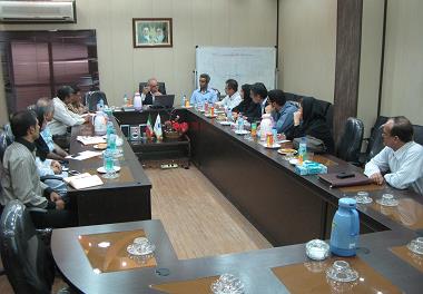 بازدید هیات ژاپنی از پژوهشکده اکولوژی خلیج فارس و دریای عمان