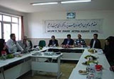 برگزاری جلسه  پژوهشی  مرکز آرتمیا با حضور دکتر حسین زاده