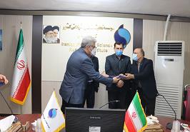 انتخاب 12 نفر از همکاران ستاد به عنوان کارمند نمونه