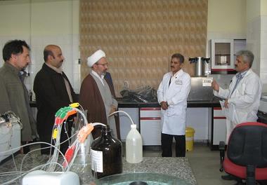 بازدید نماینده ولی فقیه در سازمان تحقیقات و آموزش وزارت جهاد کشاورزی از پژوهشکده اکولوژی خلیج فارس 