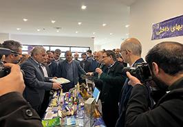 بازید استاندار گیلان از غرفه پژوهشکده آبزی پروری آبهای داخلی کشور_ گیلان