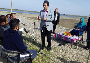 داوری مسابقه علمی رادیویی 