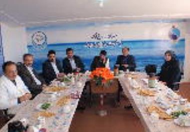 بازدید رئیس سازمان مدیریت و برنامه ریزی استان یزد از مرکز تحقیقات ملی آبزیان آبهای شور 