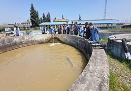 به منظور آشنایی با فعالیت های پژوهشی و اهمیت حفظ گونه های ارزشمند تاس ماهیان دریای کاسپین