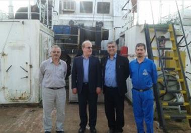 بازدید دکتر پورکاظمی از کشتی تحقیقاتی گیلان 