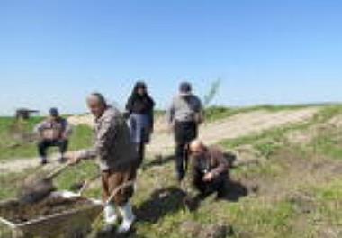 گرامیداشت هفته منابع طبیعی وروز درختکاری در مرکز تحقیقات ذخایر آبزیان آبهای داخلی 