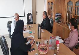 حضور دکتر نصیری، رئیس پارک علم و فناوری قشم در پژوهشکده اکولوژی خلیج فارس و دریای عمان_ بندرعباس