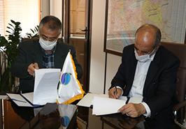 امضای تفاهمنامه همکاری موسسه با بزرگترین شرکت پرورش ماهی در قفس