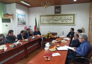 برگزاری جلسه معرفی گونه های مستعد آبزی پروری در قفس با تاکید بر ماهی آزاد کورا