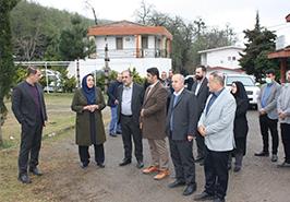 بازدید فرماندار تنکابن از مرکز تحقیقات ماهیان سردآبی با هدف بررسی چالش‌ها و توسعه ظرفیت‌های تحقیقاتی