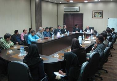 بازدید معاونت پژوهشی و فناوری موسسه و همراهان  از پژوهشکده اکولوژی (بندرعباس)