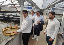 بازدید از ایستگاه تحقیقاتی میگوی عاری از بیماری خلیج فارس