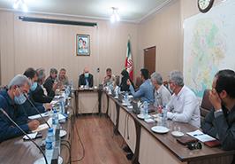 جلسه بررسی تخلفات شناورهای صیادی در آب های خوزستان