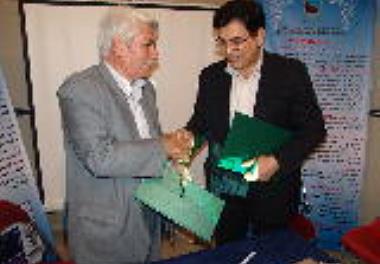 فروش دانش فنی دو دستاورد موسسه در سومین جشنواره و نمایشگاه ملی گیاهان داروئی