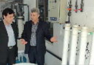 بازدید معاون پژوهش و فنآوری موسسه و هیات همراه از پژوهشکده میگوی کشور